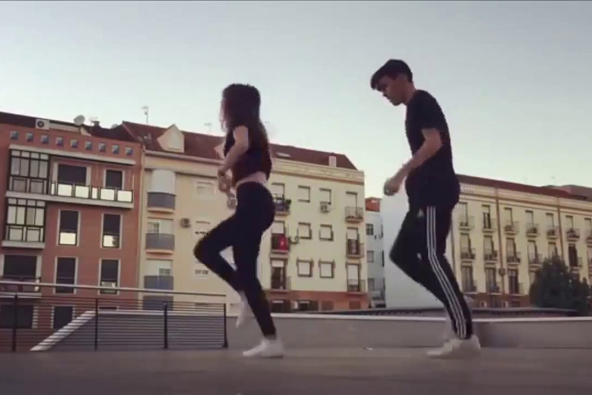 Frauen beim tanzen kennenlernen