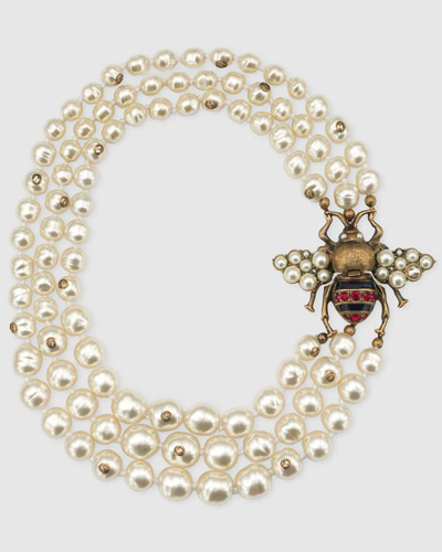 Gucci glass pearl necklace with bee